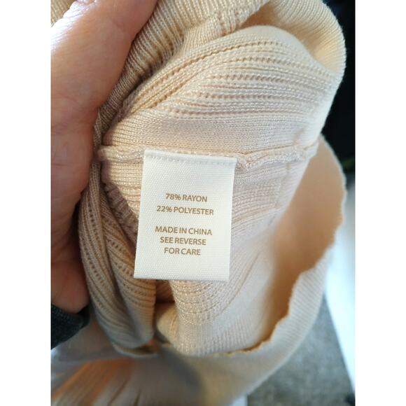 Brit NY Knit Sweater top Light pink new with tags - Picture 5 of 5